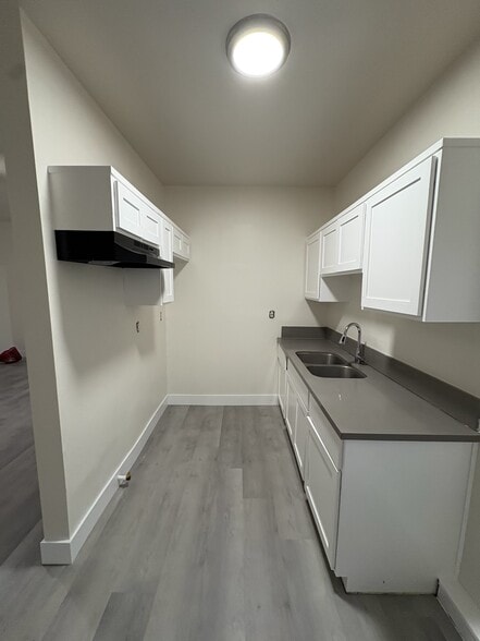 Building Photo - 1991 Myrtle Ave