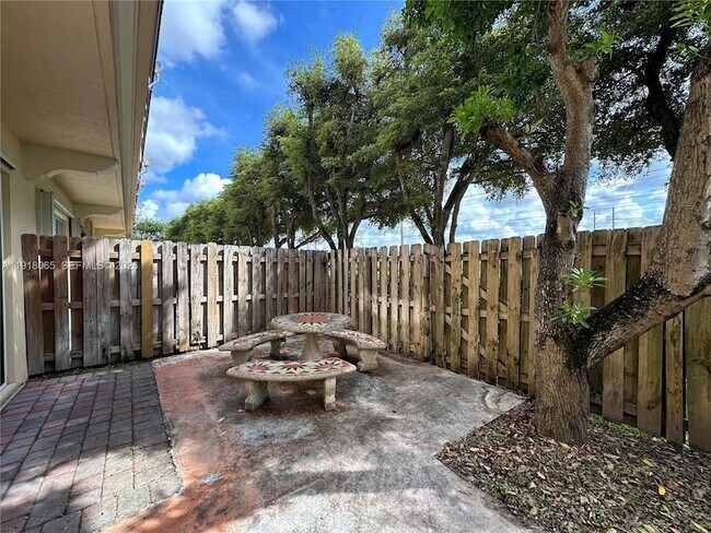 Building Photo - 13261 SW 127th Ct