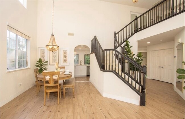 Building Photo - 3682 Grovedale St