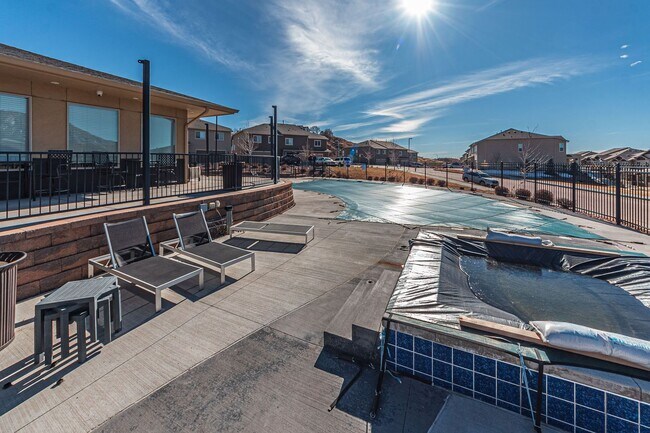 Building Photo - Cozy Fully Furnished  COS Townhome