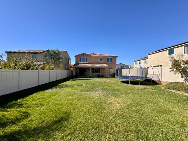 Building Photo - Welcome to this stunning two-story home lo...