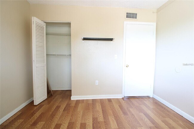 Building Photo - 746 McDougall Ct