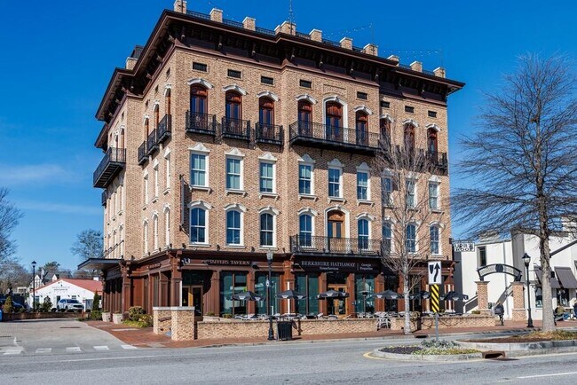 Building Photo - 308 Burgess Walk