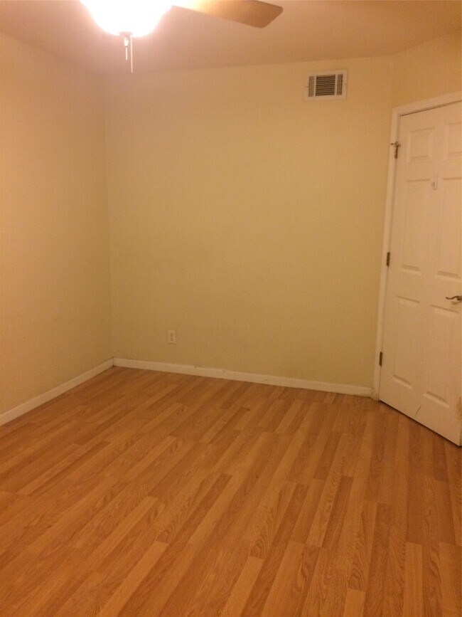 Building Photo - 4306 Avenue A