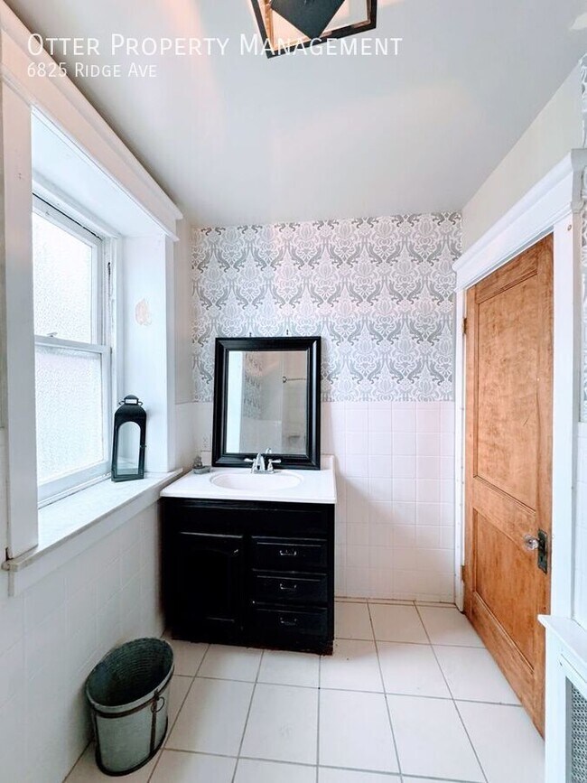 Building Photo - 6825 Ridge Ave