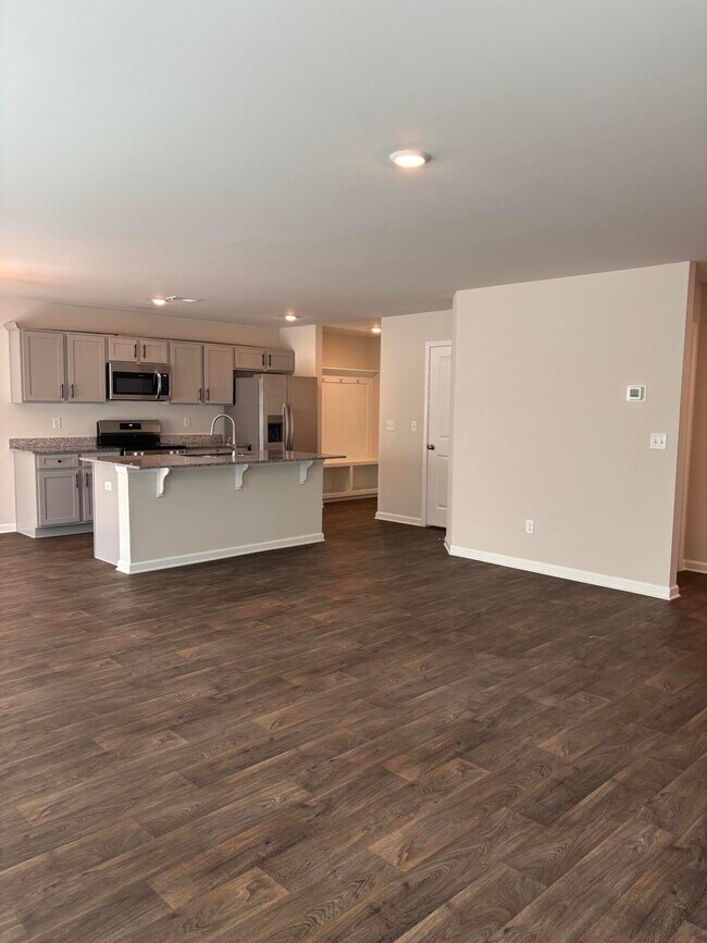 Building Photo - 1848 Lacebark Dr