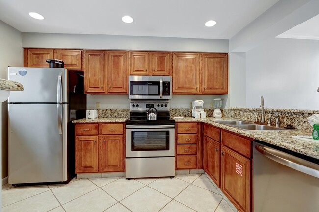 Building Photo - 5101 Beachwalk Pl