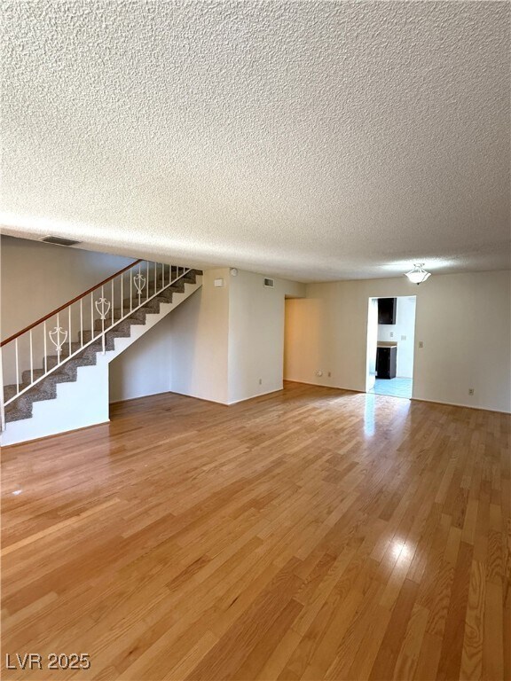 Building Photo - 3367 Reka St