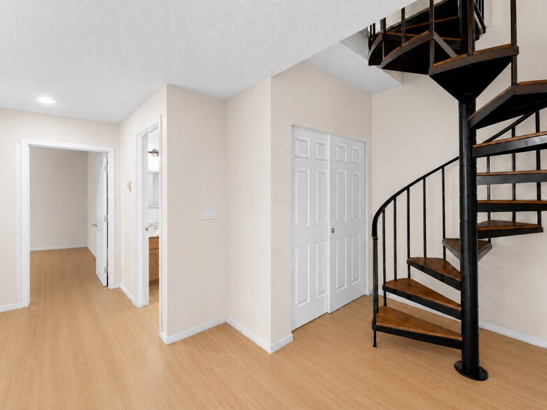 Building Photo - 3424 161st Court Southeast