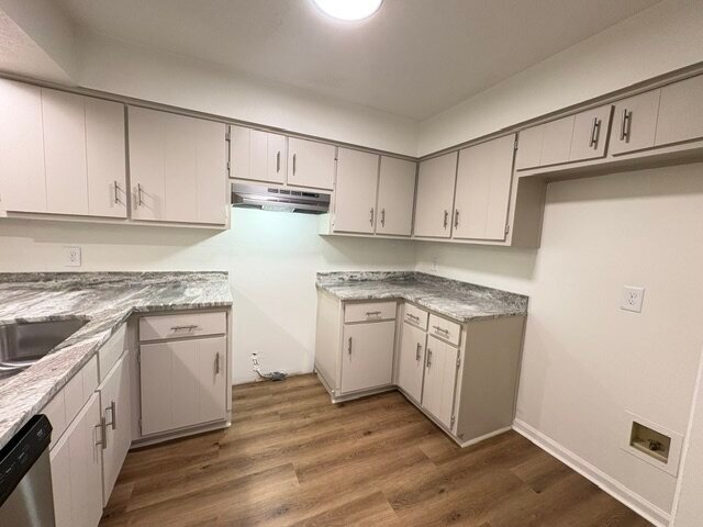 Building Photo - 6358 Olde Towne Dr