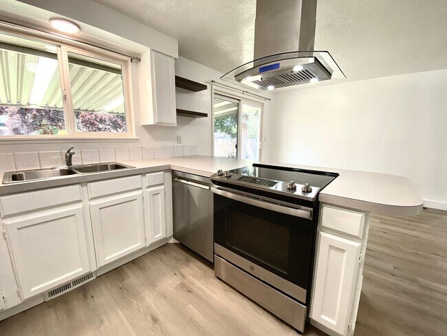 Building Photo - 3 bedroom 2 Bath 2 Car Garage Single Level Home near Micron and BSU