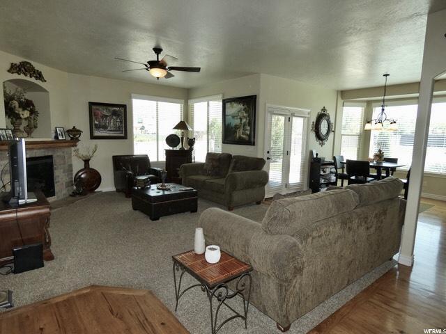 Building Photo - 3080 N CREST DR