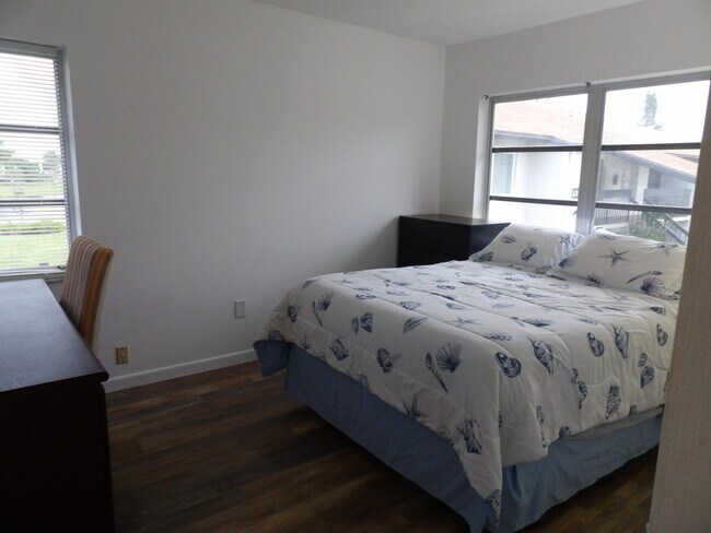 Building Photo - 13283 Pineapple Palm Ct