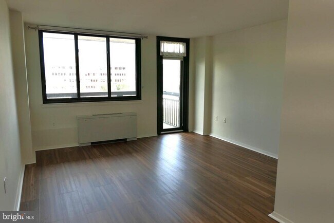 Building Photo - 801 N Pitt St