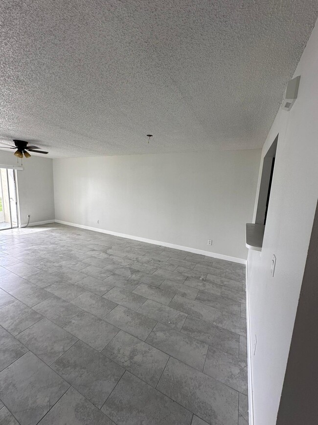 Building Photo - 13828 Timberbrooke Dr