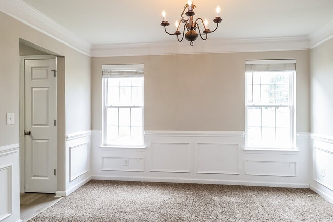 Building Photo - 3912 Parkers Fry