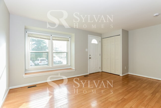 Building Photo - Life Just Got Better!