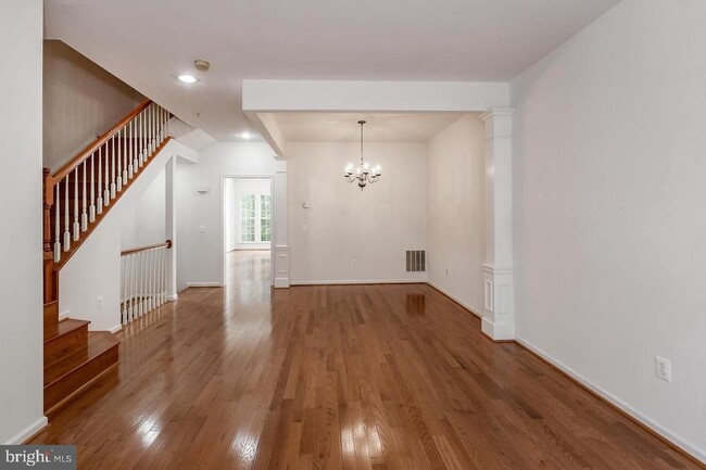 Building Photo - 13953 Lullaby Rd