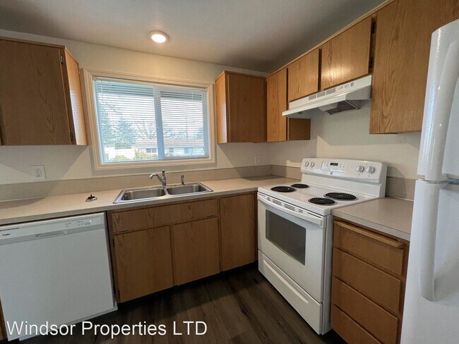 Building Photo - 4 br, 1.5 bath House - 1826 NE 24th Avenue