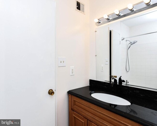 Building Photo - 7002 Cipriano Woods Ct