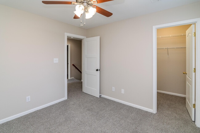 Building Photo - 188 Blue Heron Pl