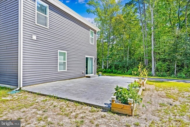 Building Photo - 459 Currant Cir