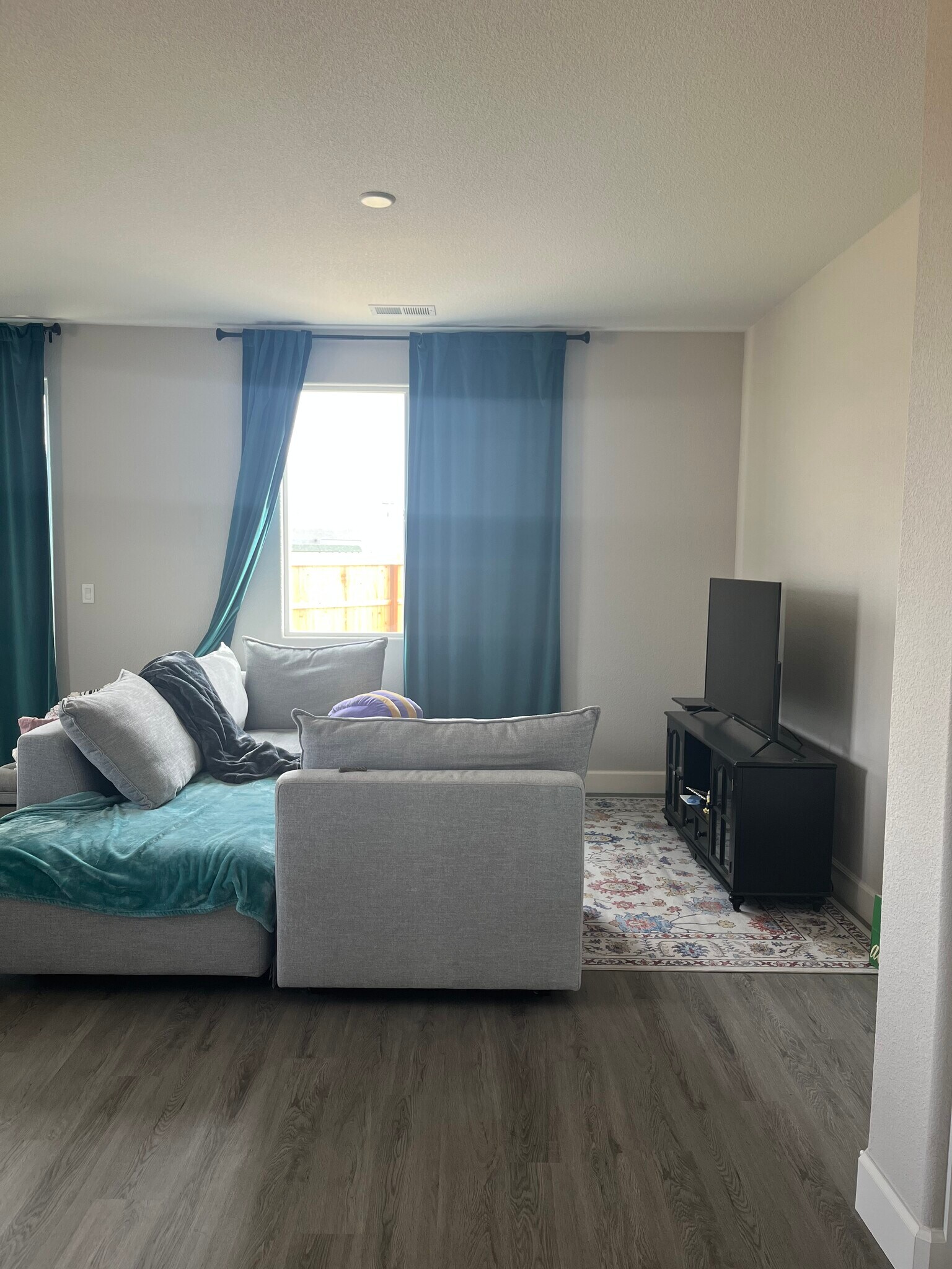 Building Photo - 735 Crimson Cir