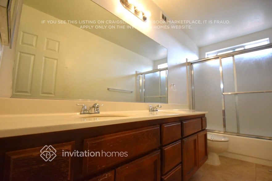 Building Photo - 5319 Gardendale Ln