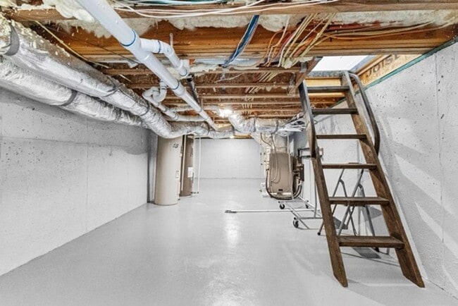 Building Photo - 192 Breakspear Ln