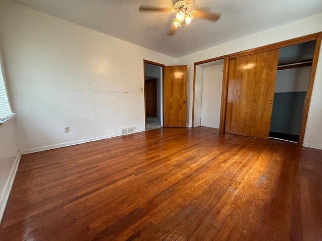 Building Photo - 26631 Lakeshore Blvd