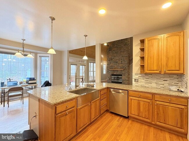 Building Photo - 5 Artillery Dr