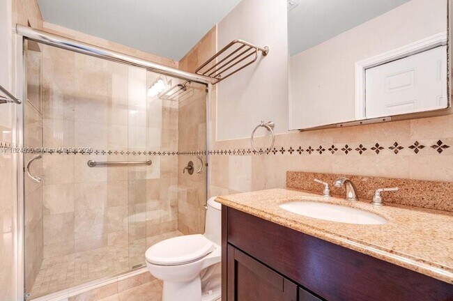 Building Photo - 4321 SW 95th Ct