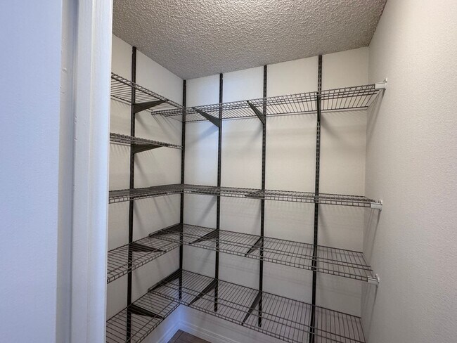 Building Photo - 17824 Cabela Dr