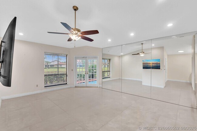Building Photo - 22595 Esplanada Cir
