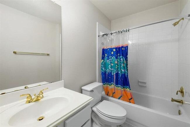 Building Photo - 6714 Montclair Dr