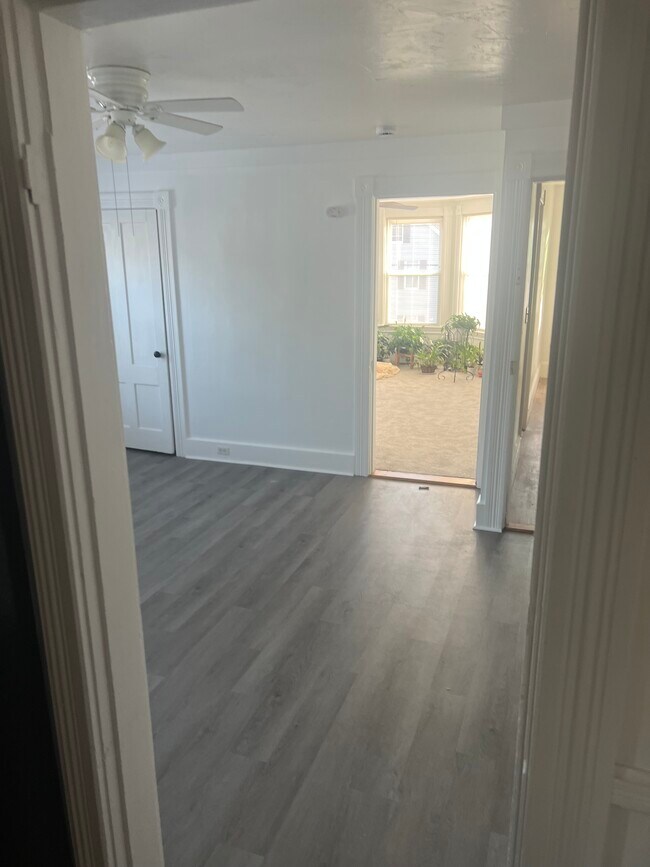 Building Photo - 86 Cottage St