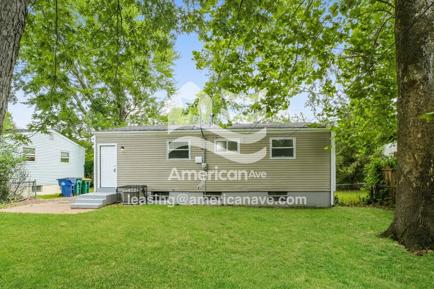 Building Photo - 11605 Larimore Rd