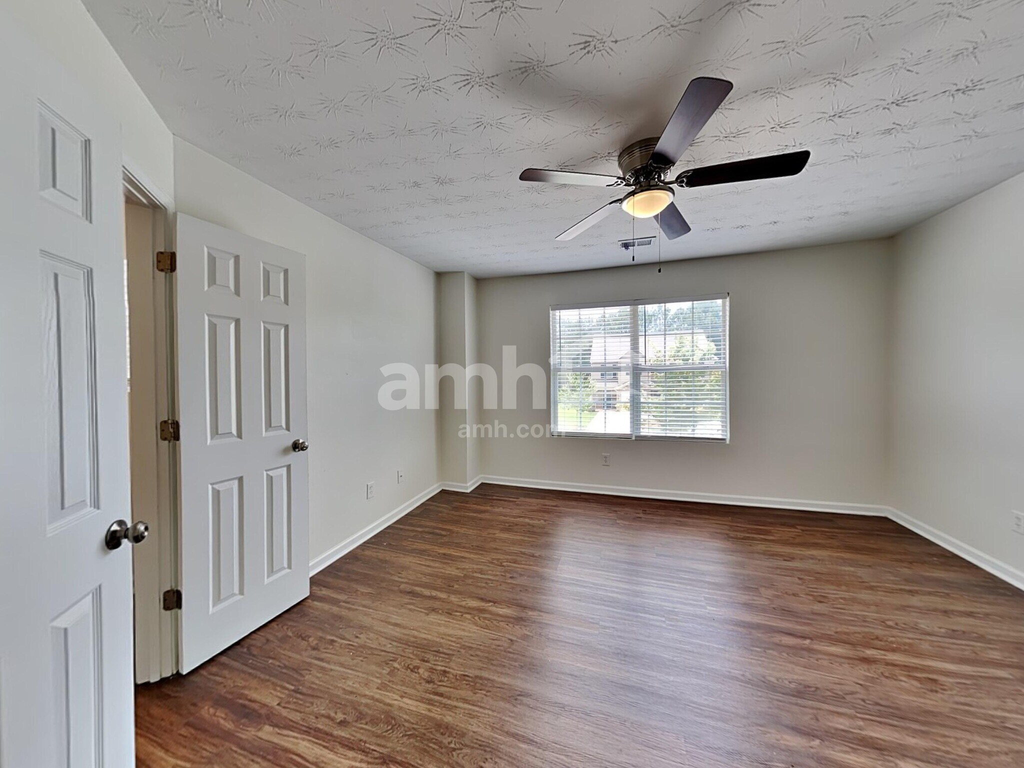 Building Photo - 2540 Marlin Dr