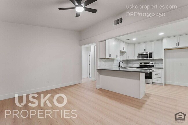 Building Photo - 5012 Lorijo Way