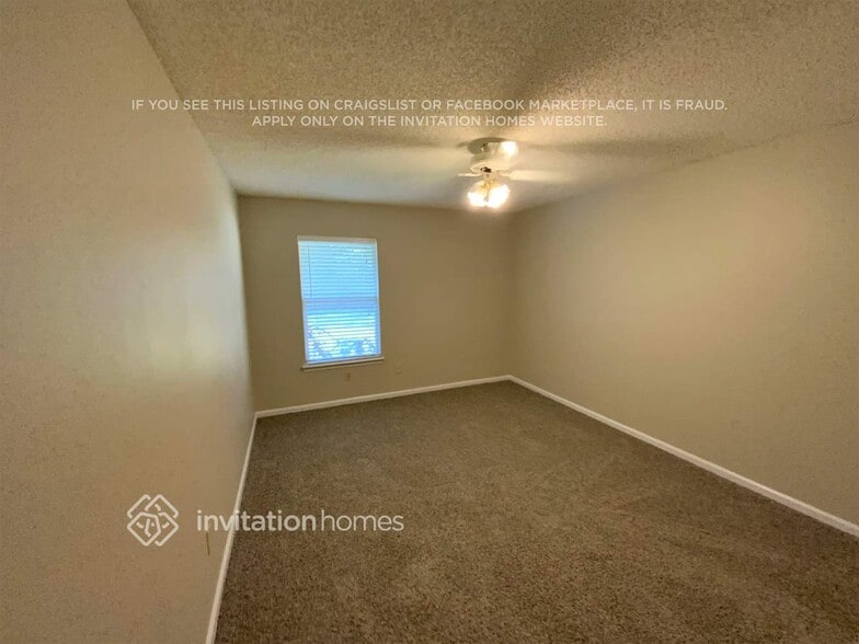 Building Photo - 8610 Wyndhurst Dr