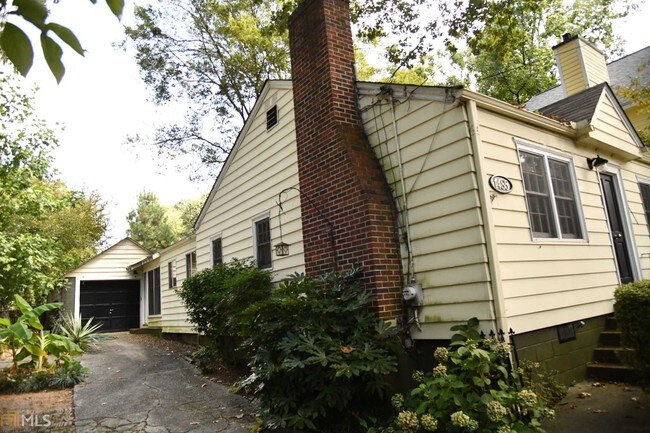 Building Photo - 1485 Hawthorne Ave NW