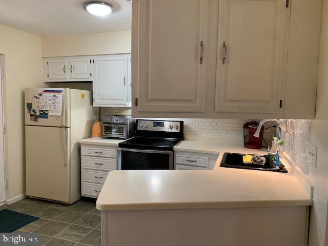 Building Photo - 255 Lowrys Ln