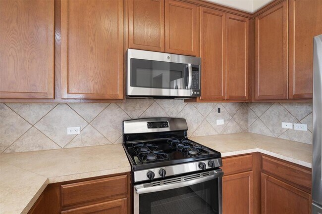 Building Photo - 1606 Sanders