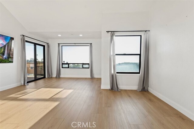 Building Photo - 1060 Calle Del Cerro