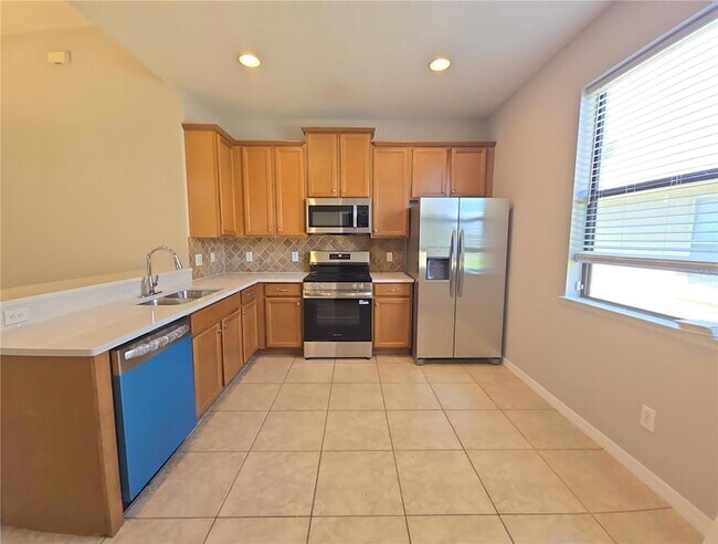 Building Photo - 5201 Sunset Canyon Dr