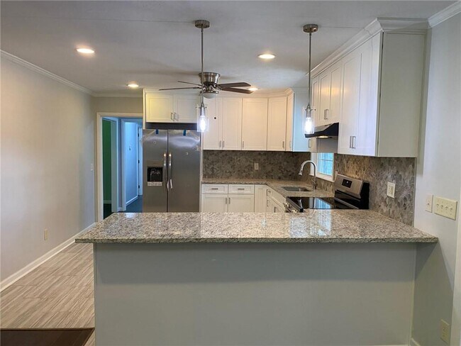 Building Photo - 2251 S Hairston Rd