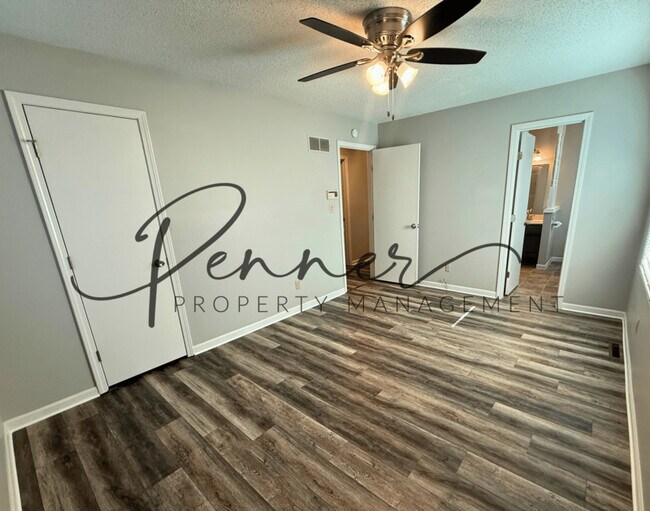 Building Photo - 2707 S Coachman Dr
