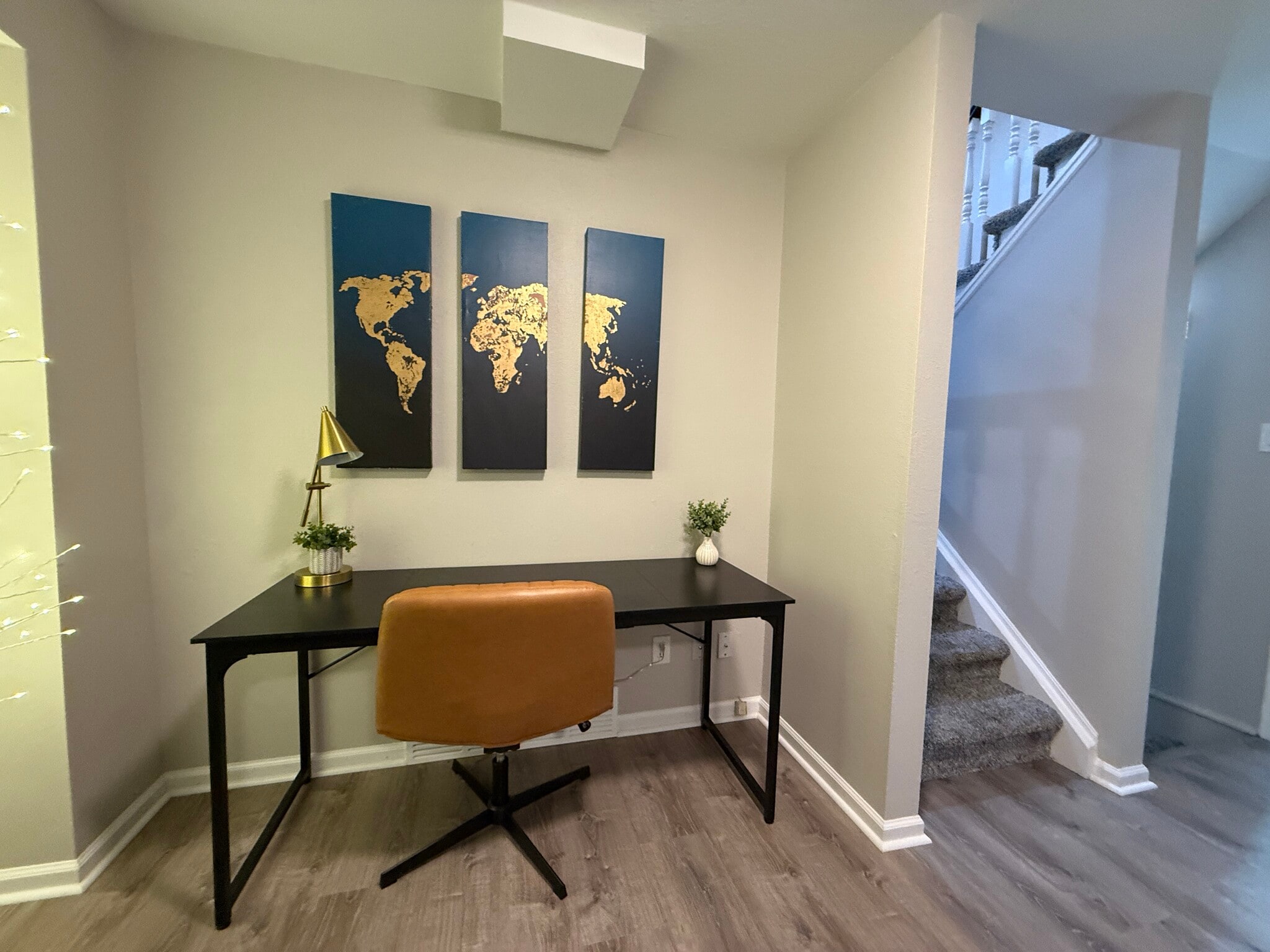 Livingroom-lower - 5916 Newcombe Ct