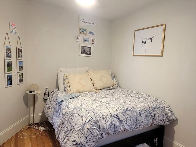 Building Photo - 102-110 Broadway