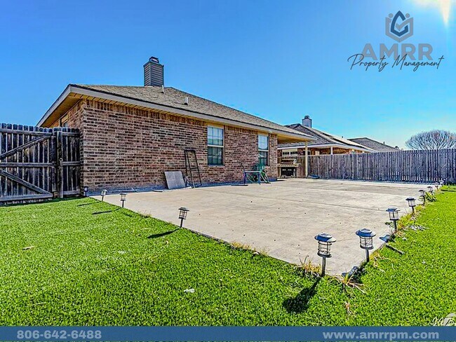Building Photo - Charming 3 bed 2 bath home